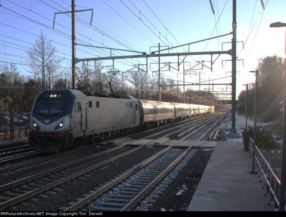 AMTK 659 leads train 42 The Pennsylvanian